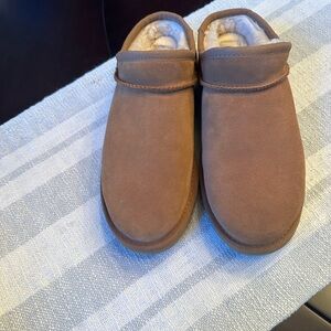 Ugg Women’s Size 9